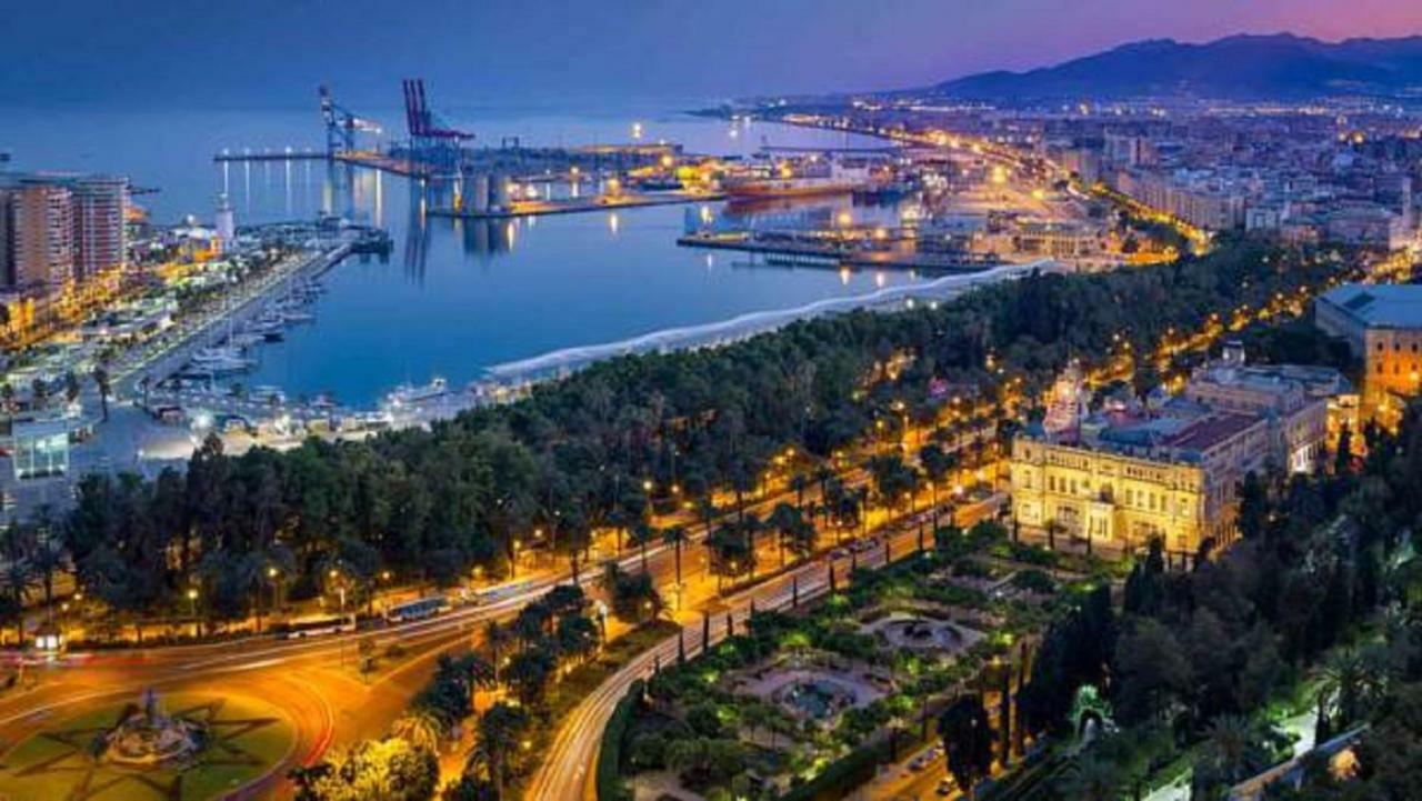 Malaka Lägenhet Málaga Exteriör bild